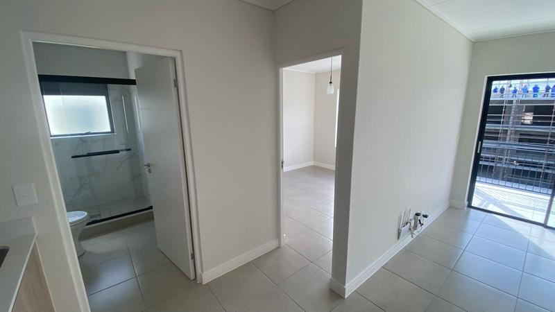 To Let 1 Bedroom Property for Rent in Richwood Western Cape